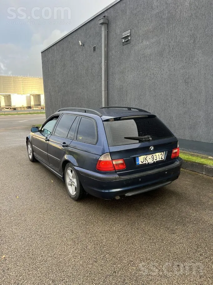 BMW 320 2003 photo 3