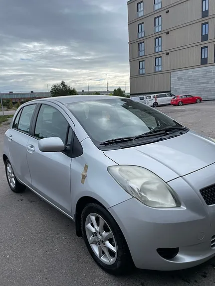 Toyota Yaris 2006 photo 2