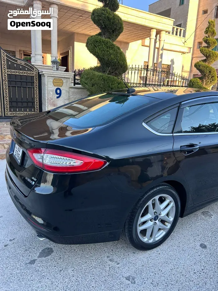 Ford Fusion 2014 photo 2