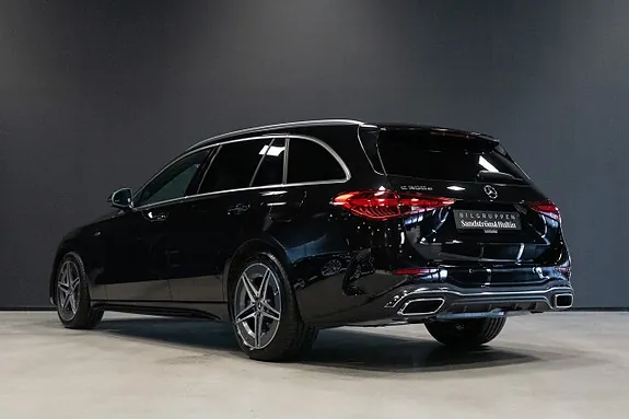 Mercedes-Benz C300 E 2025 photo 4