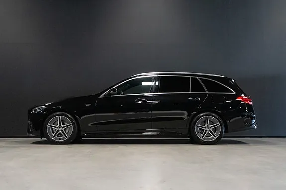 Mercedes-Benz C300 E 2025 photo 2