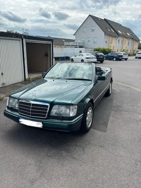 Mercedes-Benz E 200 Cabrio