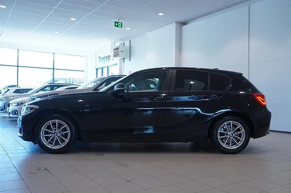 BMW 118I 2018 photo 3