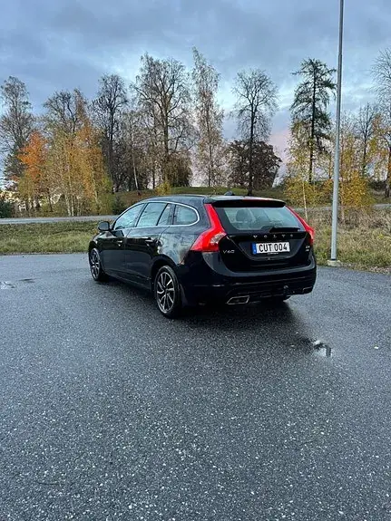 Volvo V60 2015 photo 3