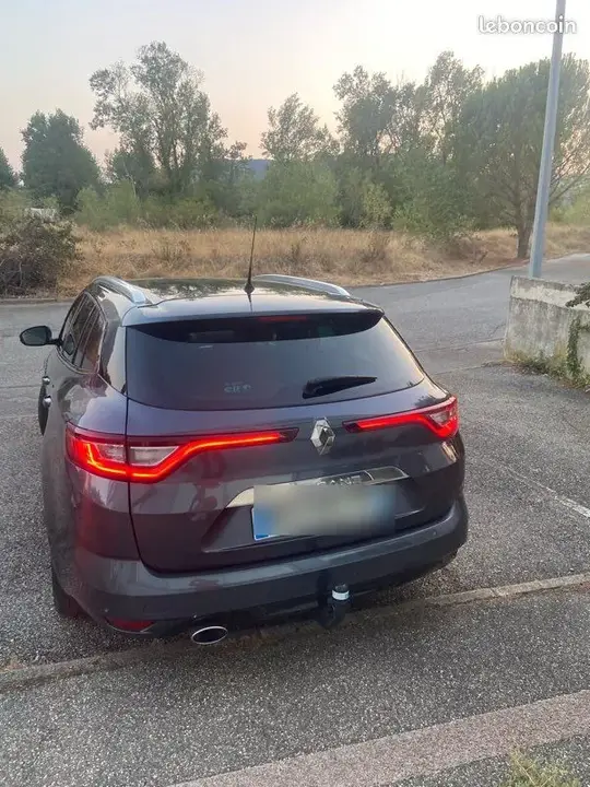 Renault Megane 2016 photo 2
