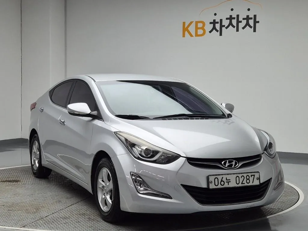 Hyundai Avante 2014 photo 4