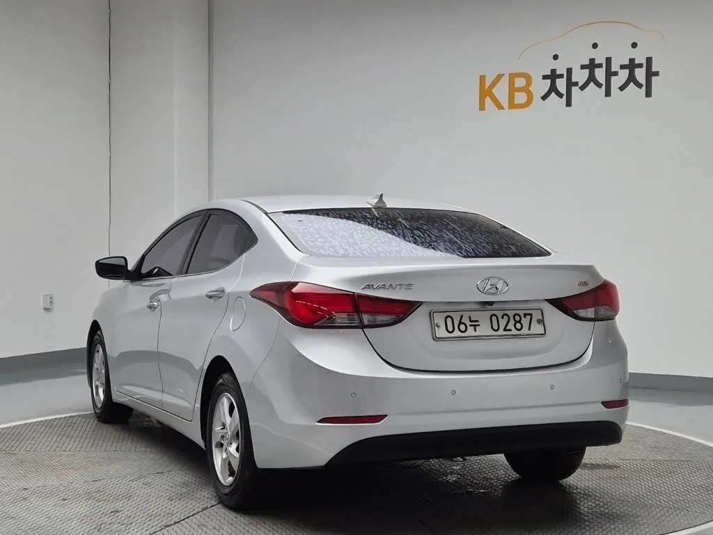 Hyundai Avante 2014 photo 2