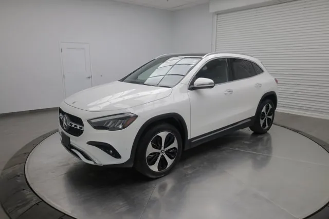 Mercedes-Benz Gla 2024 photo 4