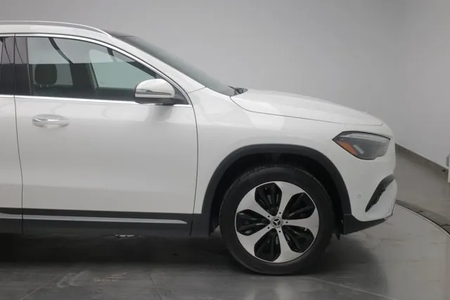 Mercedes-Benz Gla 2024 photo 3