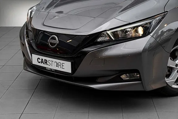 Nissan Leaf 2023 photo 2