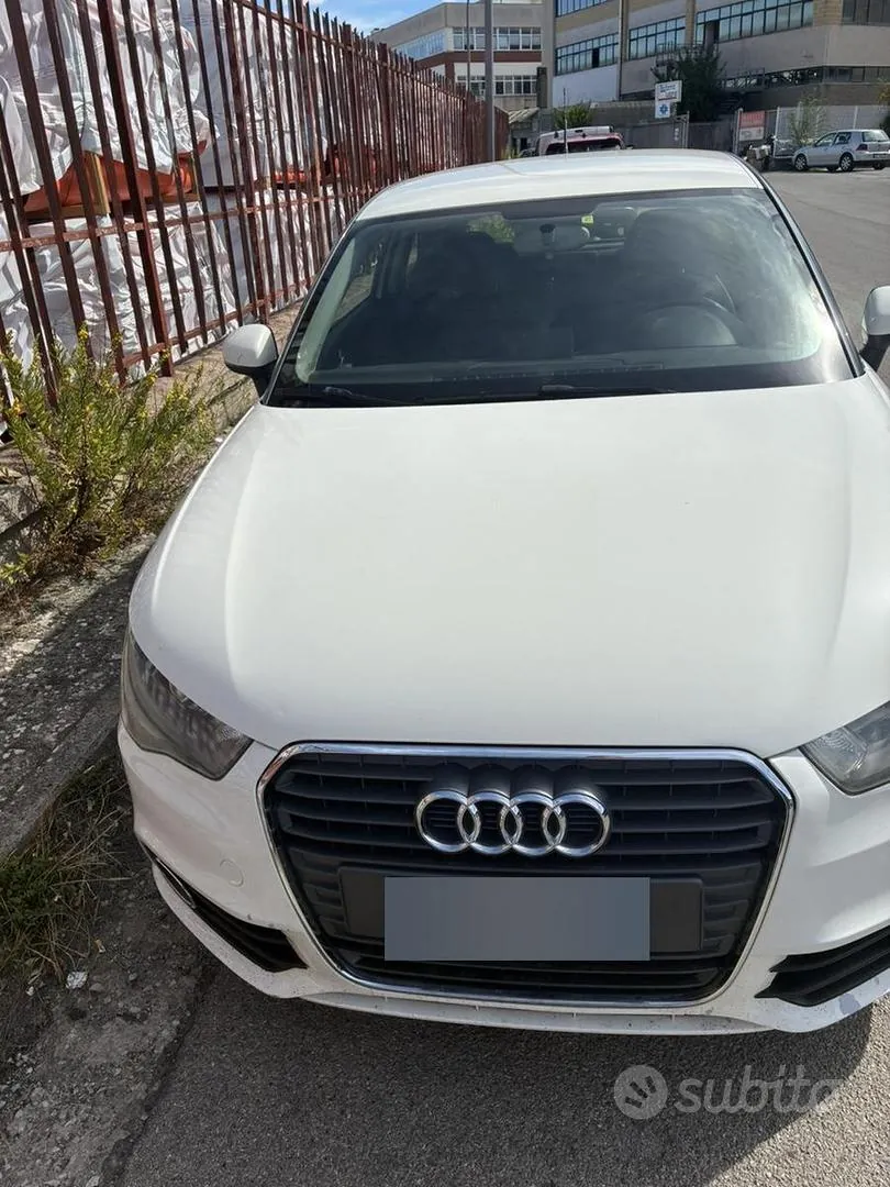 Audi A1 2012 photo 2