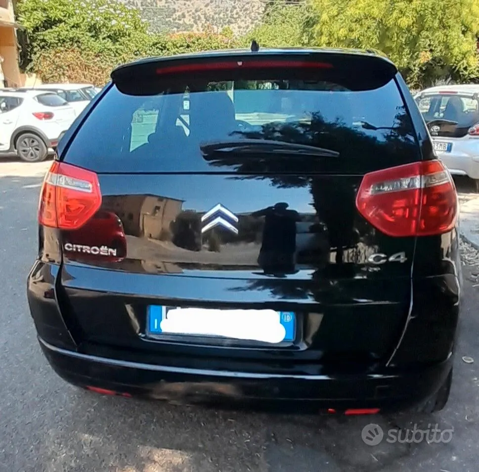 Citroen C4 Picasso 2010 photo 4