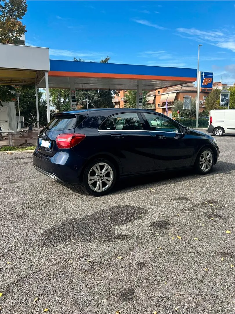 Mercedes-Benz A 180 D 2018 photo 4
