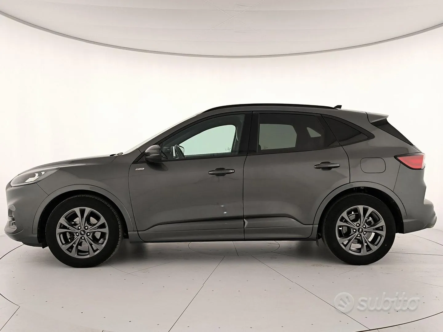 Ford Kuga 2022 photo 2
