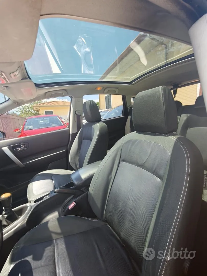 Nissan Qashqai 2011 photo 4