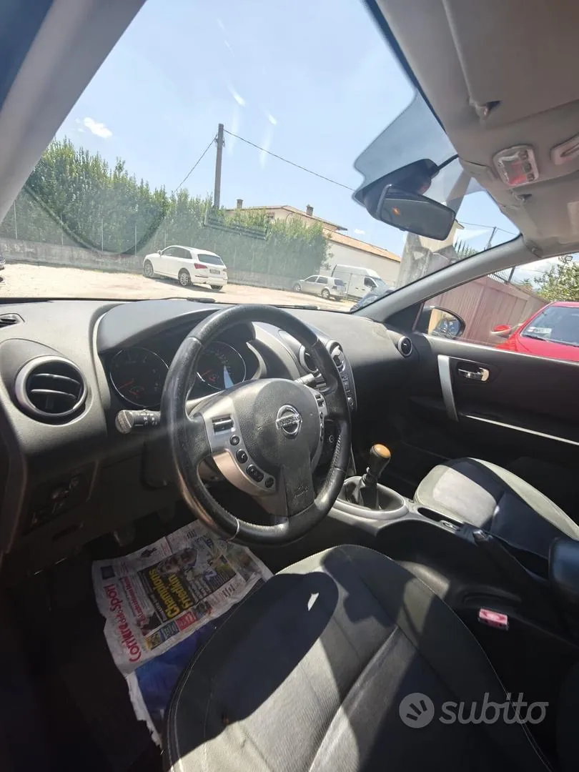 Nissan Qashqai 2011 photo 5