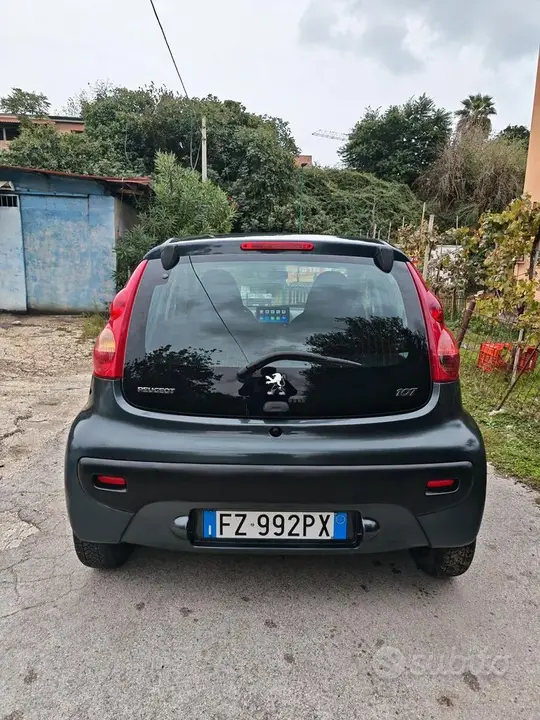 Peugeot 107 2009 photo 4