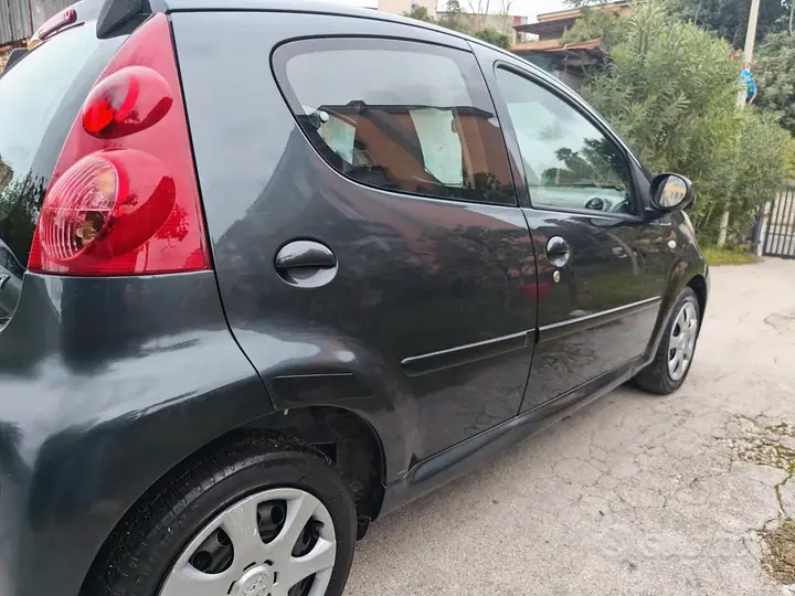 Peugeot 107 2009 photo 5