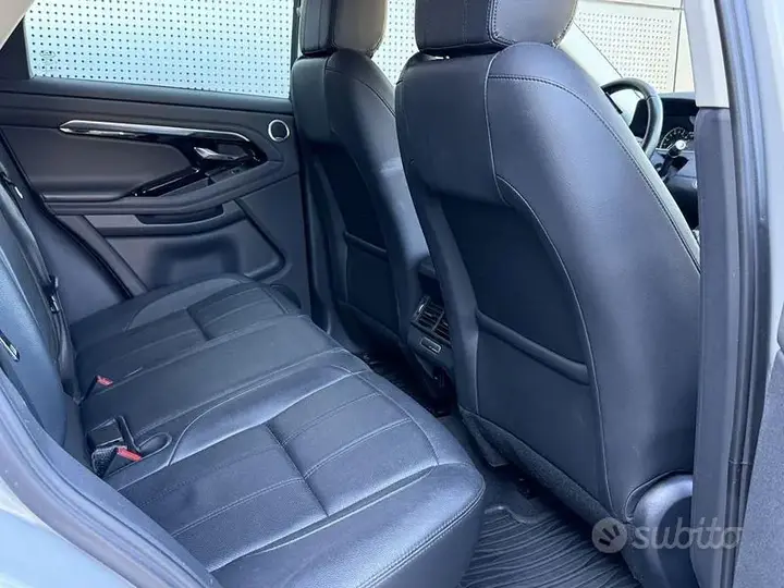 Land Rover Evoque 2021 photo 5