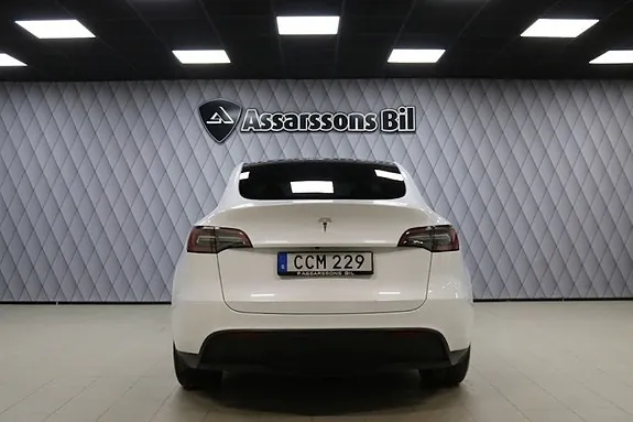Tesla Model Y 2023 photo 4