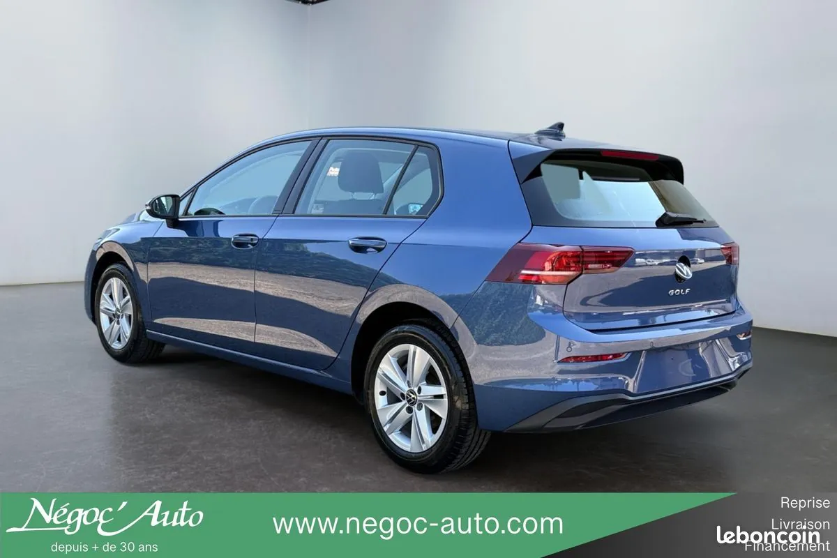 Volkswagen Golf 2025 photo 5
