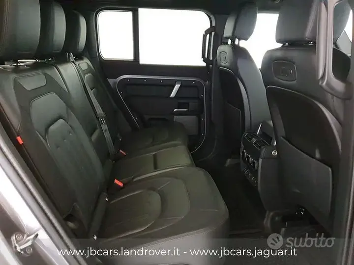 Land Rover Defender 2021 photo 5