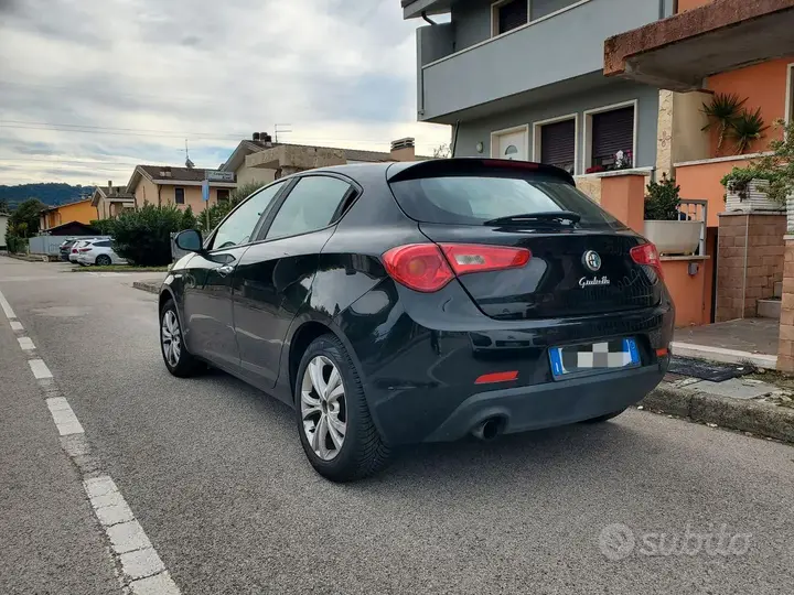 Alfa Romeo Giulietta 2014 photo 3