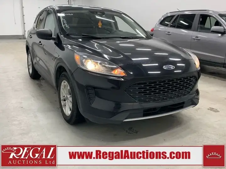Ford Escape 2022 photo 2