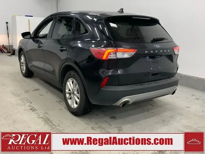 Ford Escape 2022 photo 4