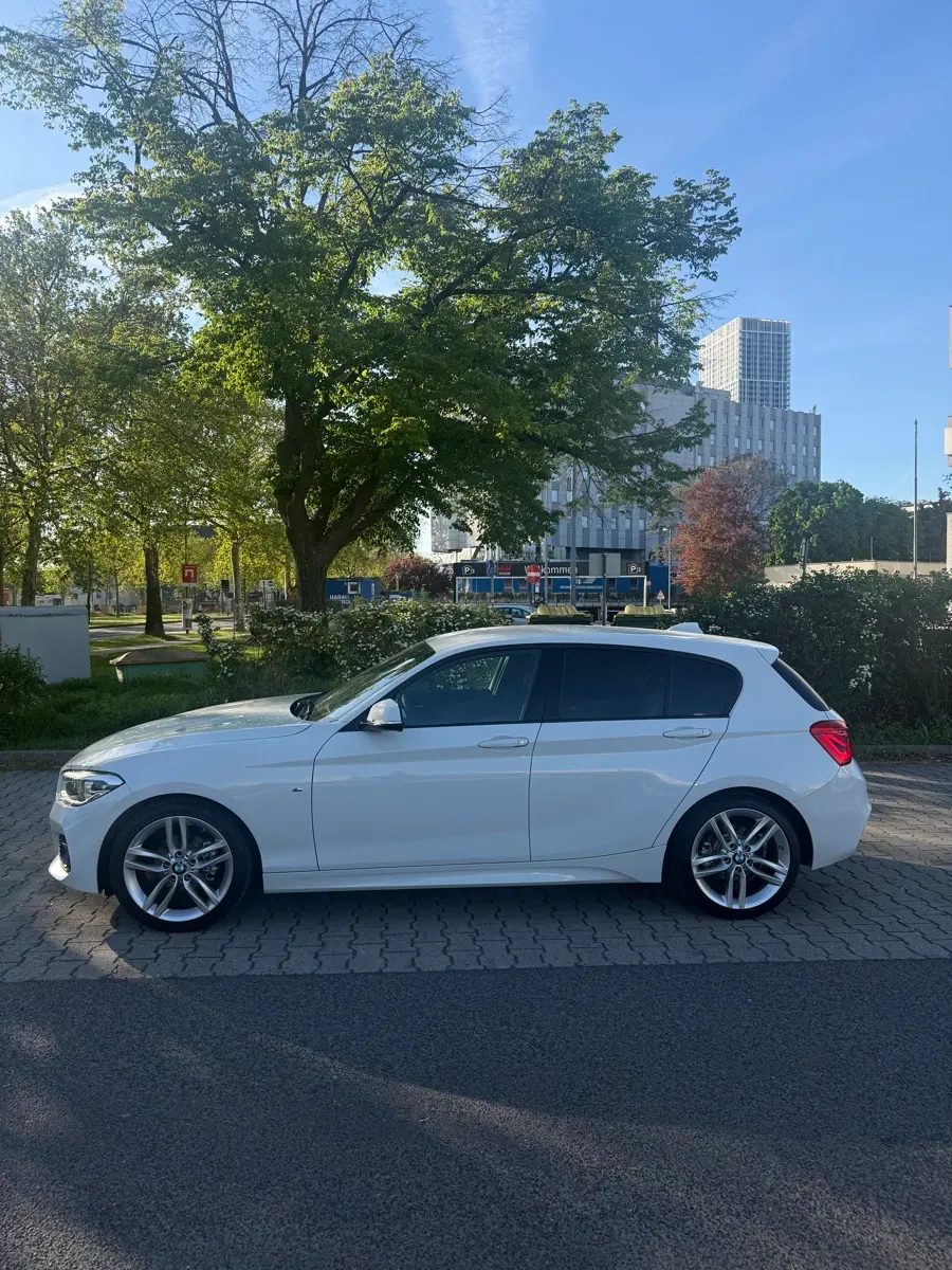 BMW 1 Series 2018 photo 3