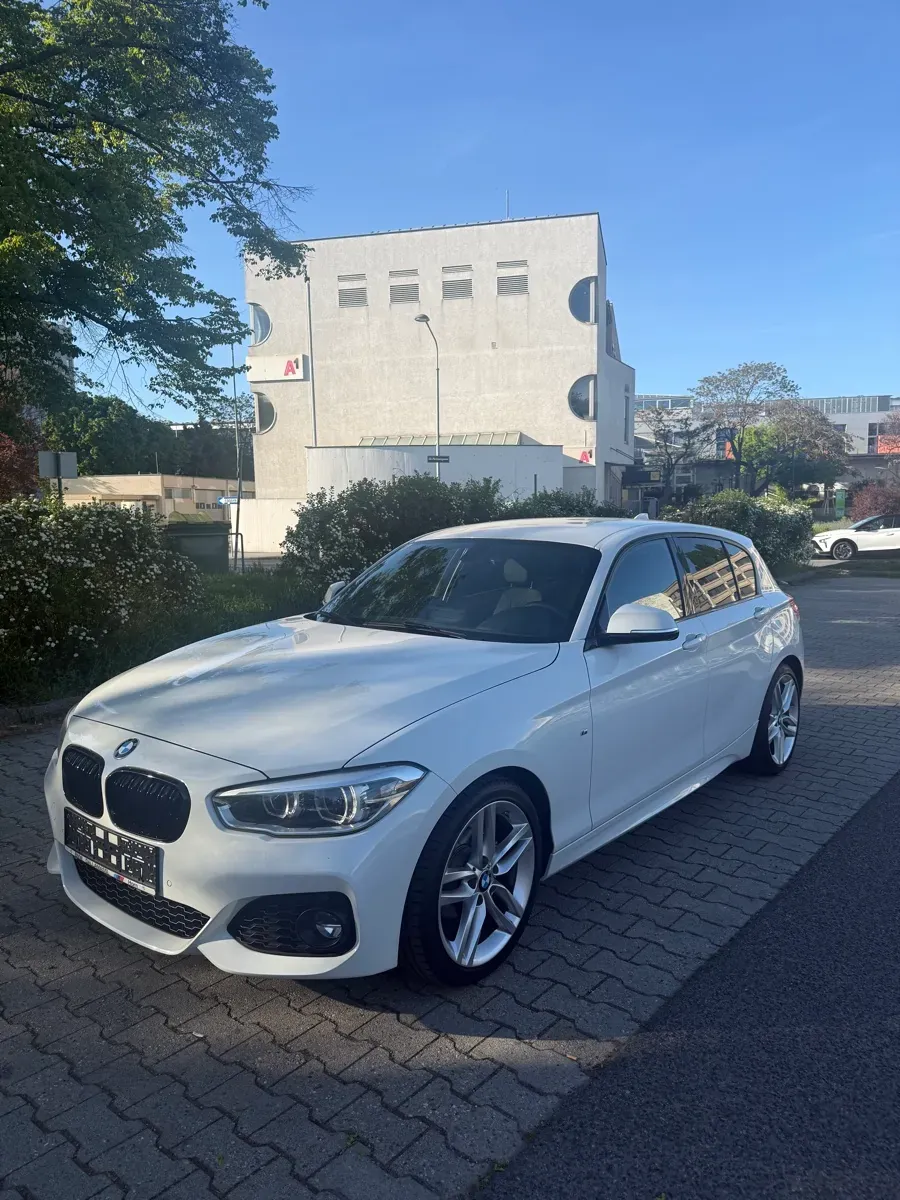 BMW 1 Series 2018 photo 2