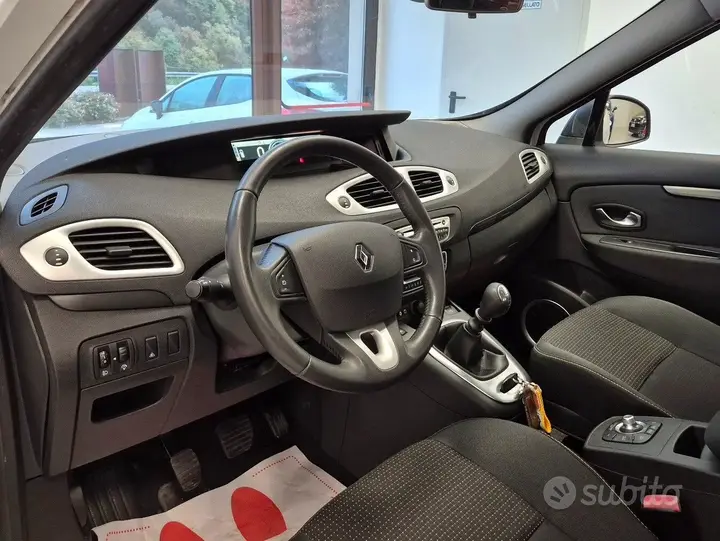 Renault Scenic 2009 photo 5