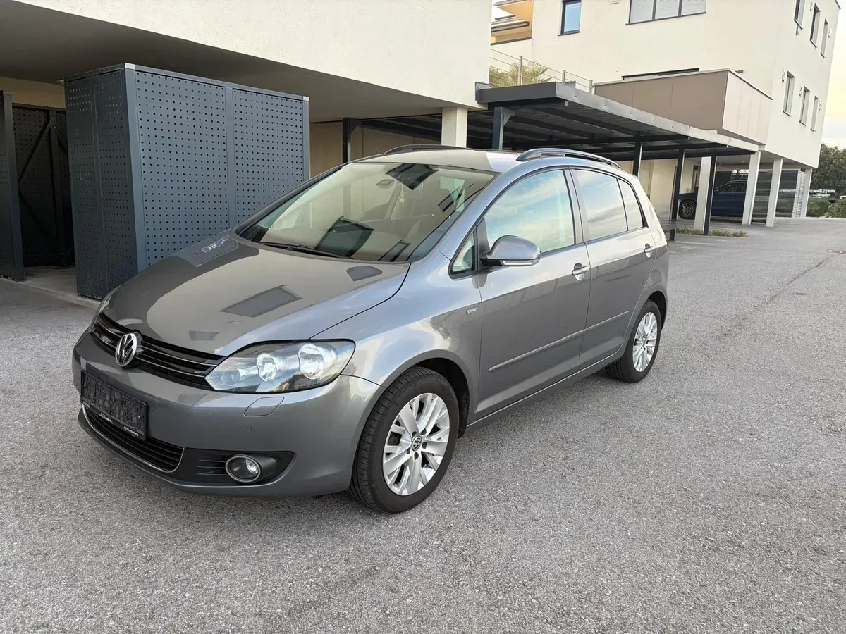 Volkswagen Golf 2013 photo 2
