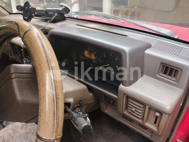 Mitsubishi L200 1998 photo 2