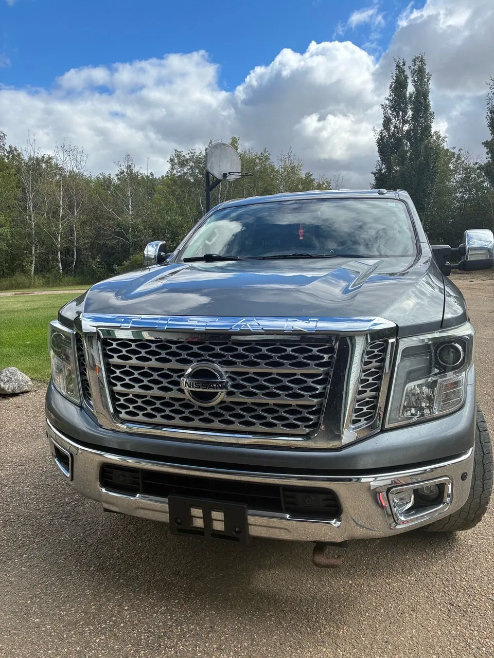 Nissan Titan 2016 photo 2