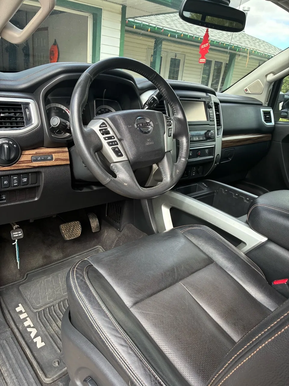 Nissan Titan 2016 photo 4