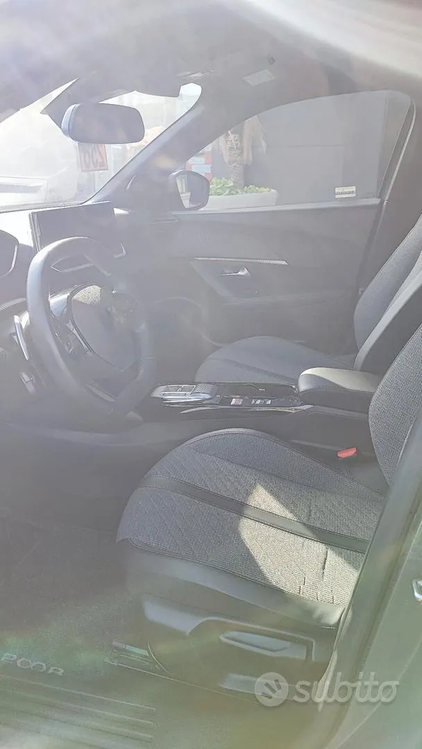 Peugeot 2008 2023 photo 5