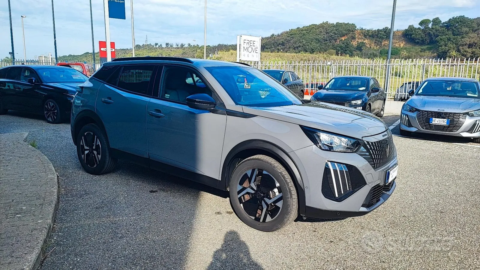 Peugeot 2008 2023 photo 2