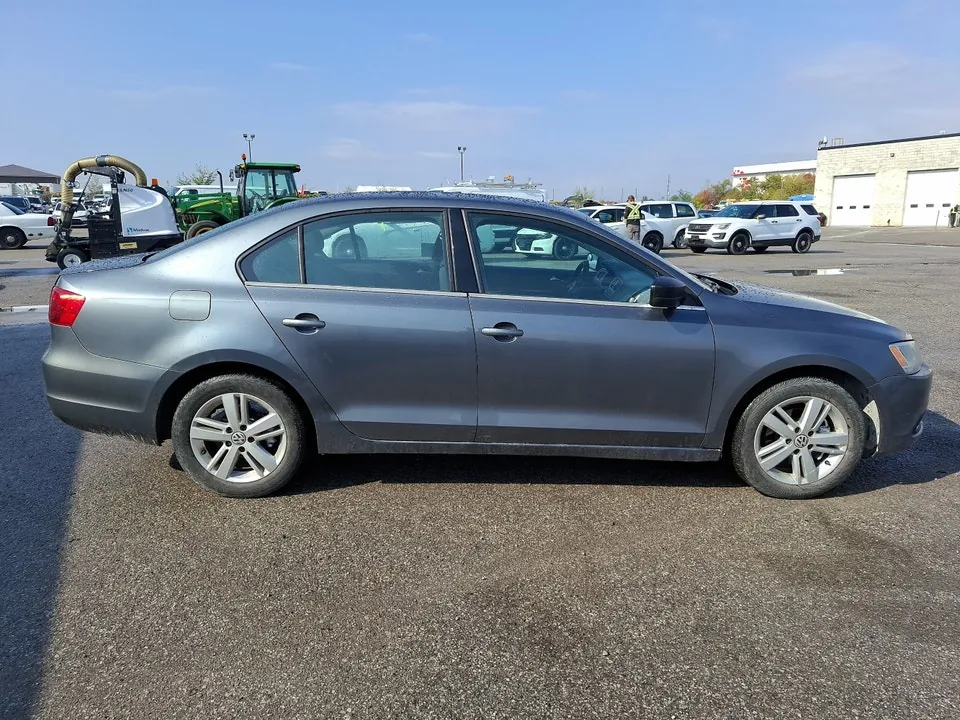Volkswagen Jetta 2013 photo 4