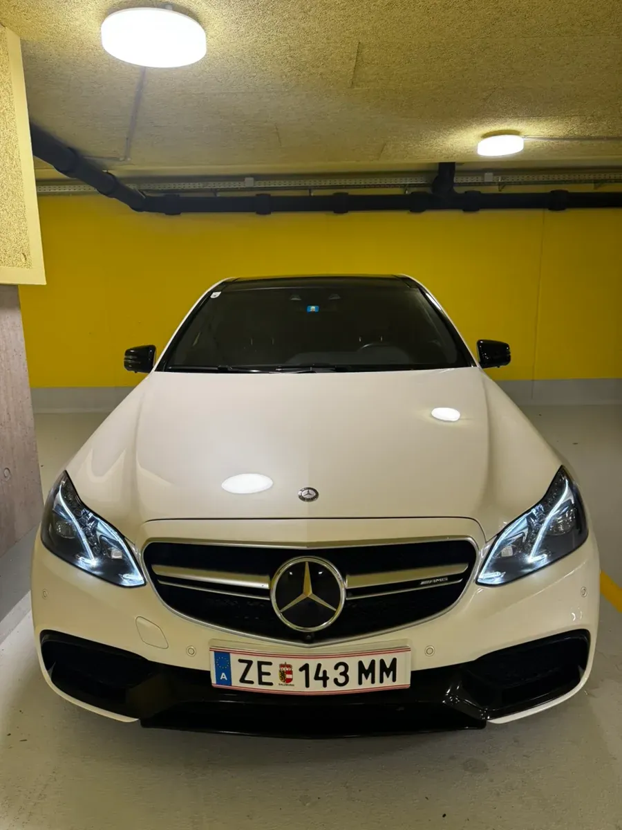 Mercedes-Benz E-Class 2015 photo 3