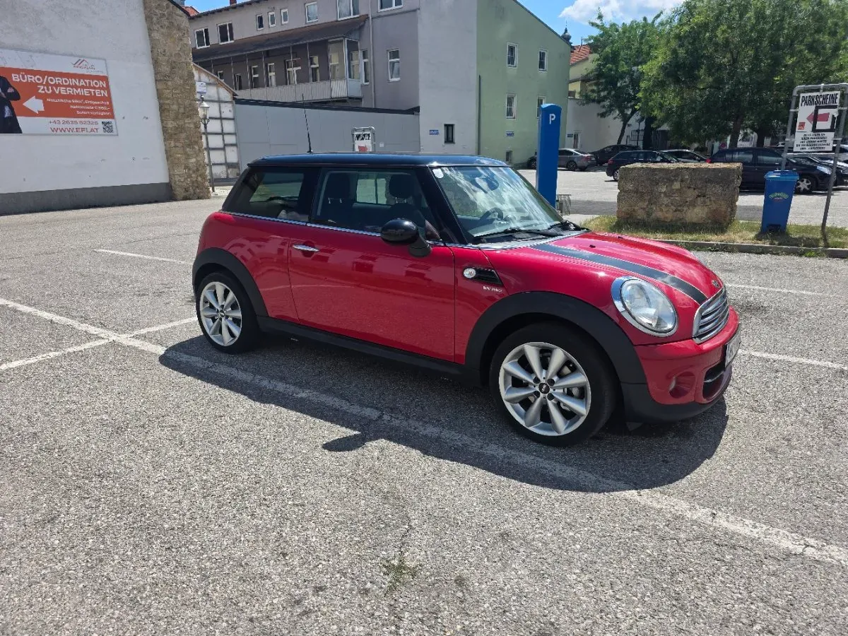 Mini Cooper S 2012 photo 2
