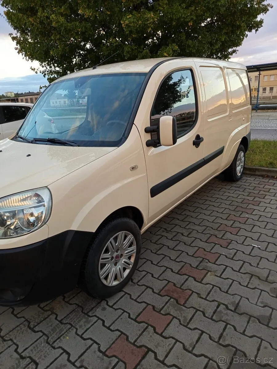 Fiat Doblo 2009 photo 4