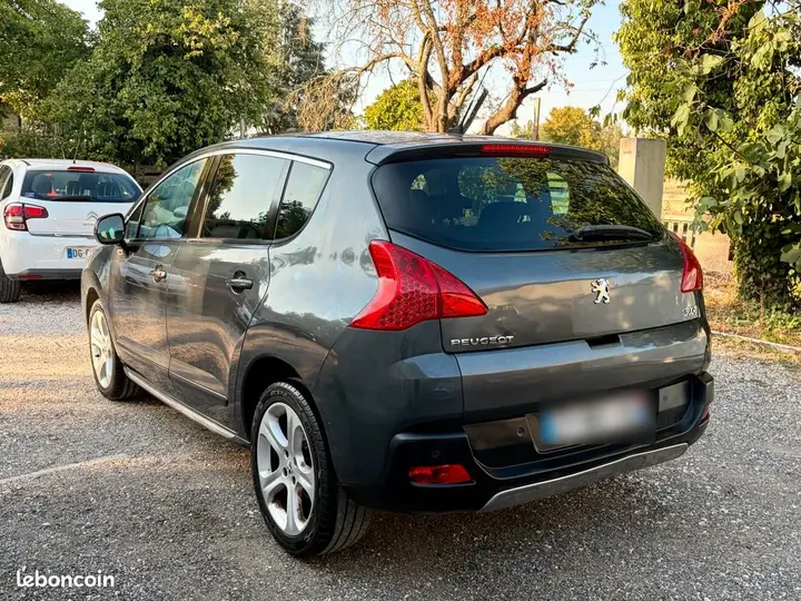 Peugeot 3008 2013 photo 2