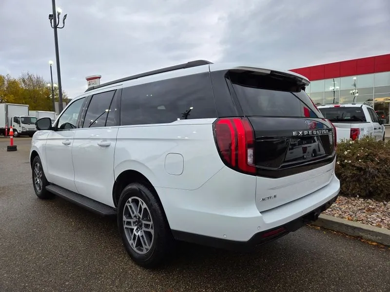 Ford Expedition 2025 photo 3