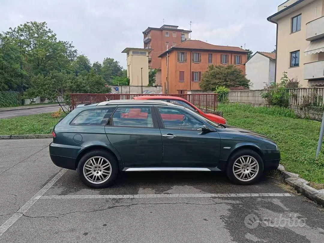 Alfa Romeo 156 2005 photo 2