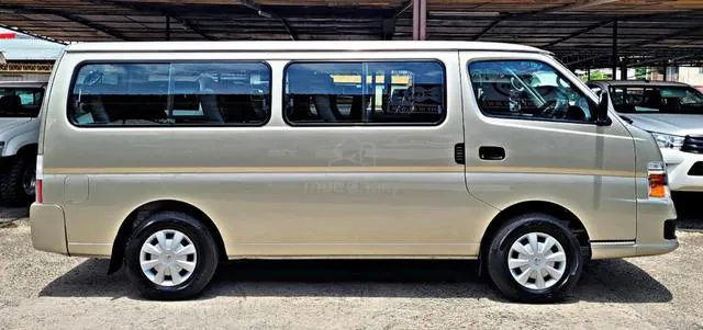 Nissan Urvan