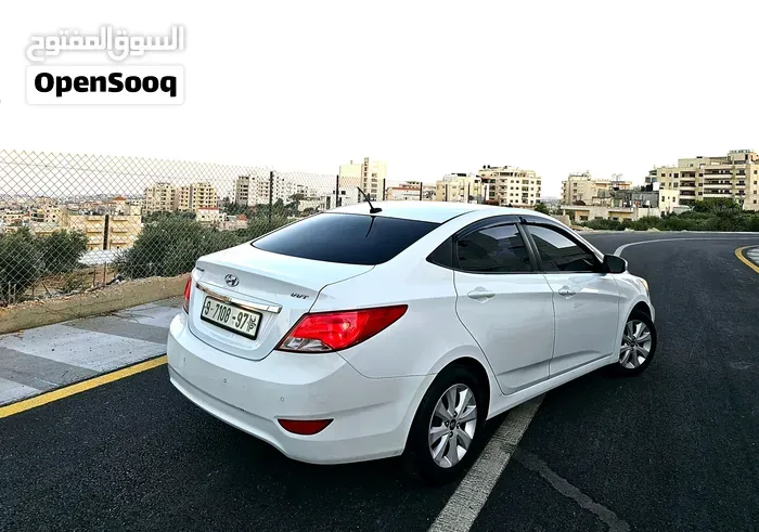 Hyundai Accent 2016 photo 4