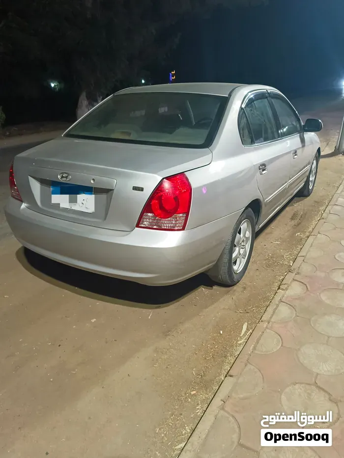 Hyundai Avante 2005 photo 2