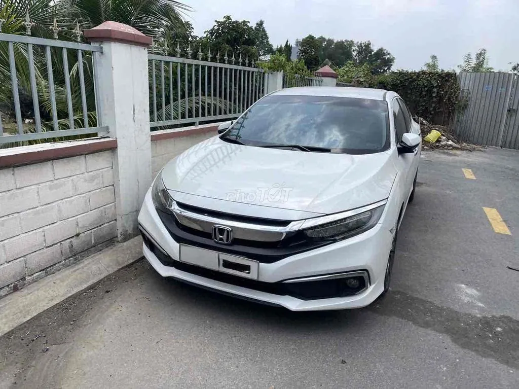 Honda Civic 2019 photo 2
