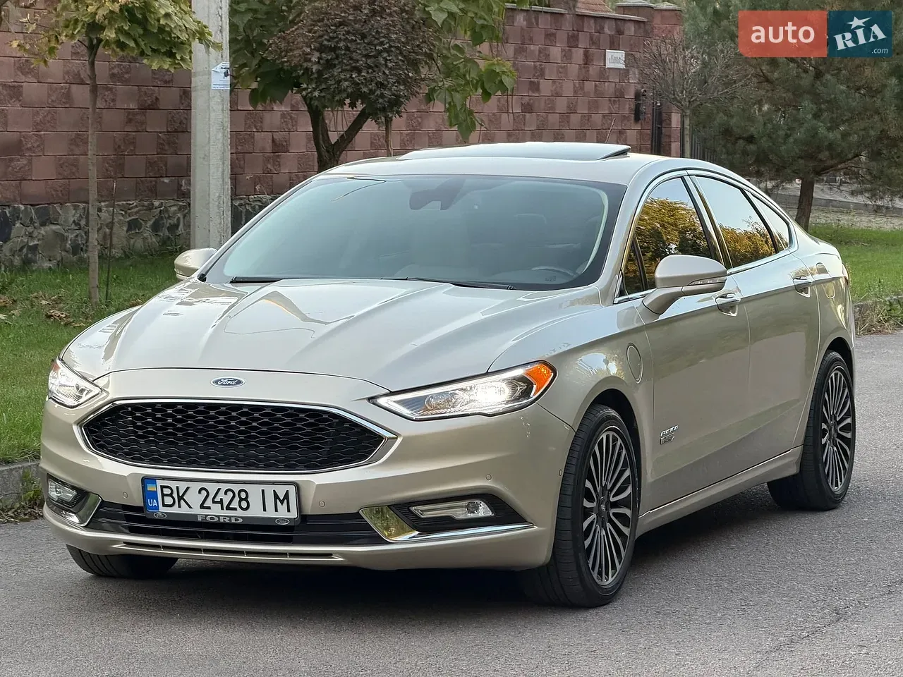 Ford Fusion 2016 photo 2